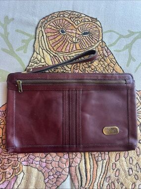 Vintage 70s Pacific Connections Made in Korea Burgundy Leather Wristlet Clutch